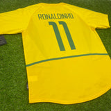 Brasil, Men's Retro Soccer Jersey, 2002 Ronaldinho #11